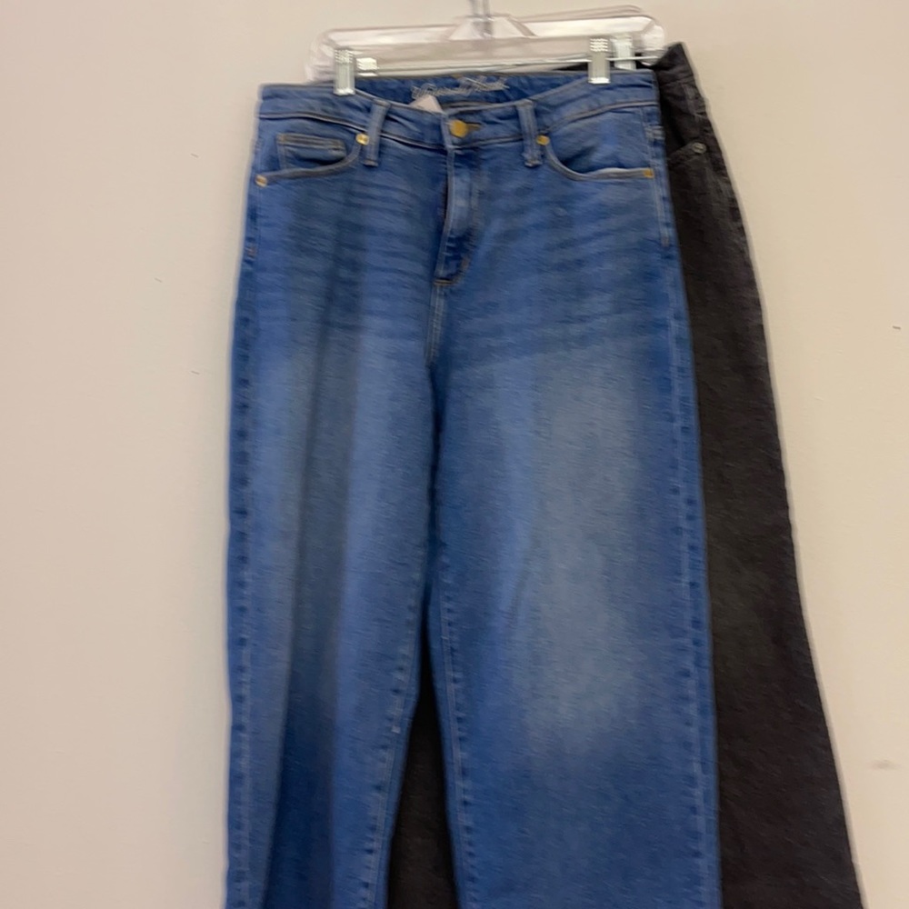 Universal Thread Jeans